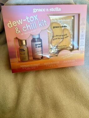 grace & stella Dewtox & Chill Kit Skin Care Set Brand New in Box!!